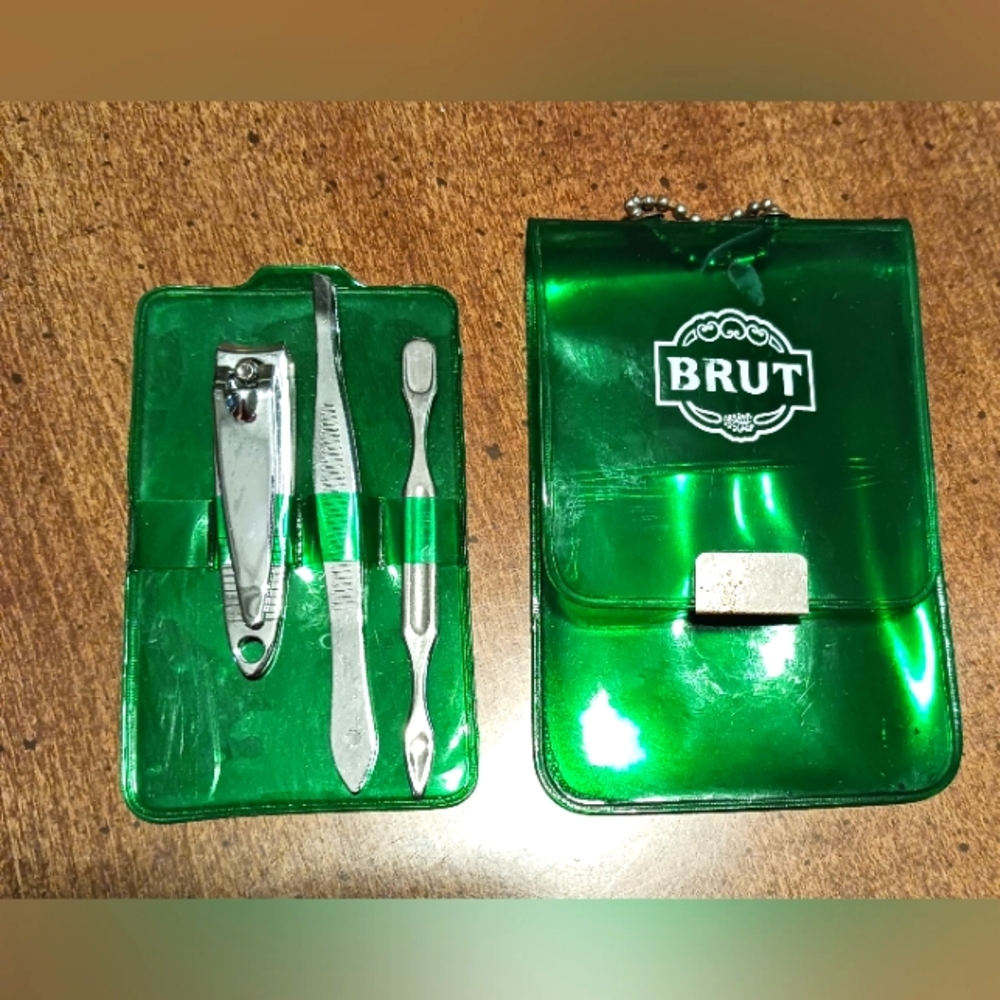 Vintage Brut Mens Manicure set